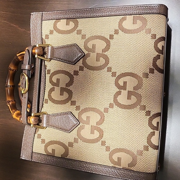 Gucci Diana NM Bamboo Handle Tote Jumbo GG Canvas Medium Brown - Picture 3 of 12